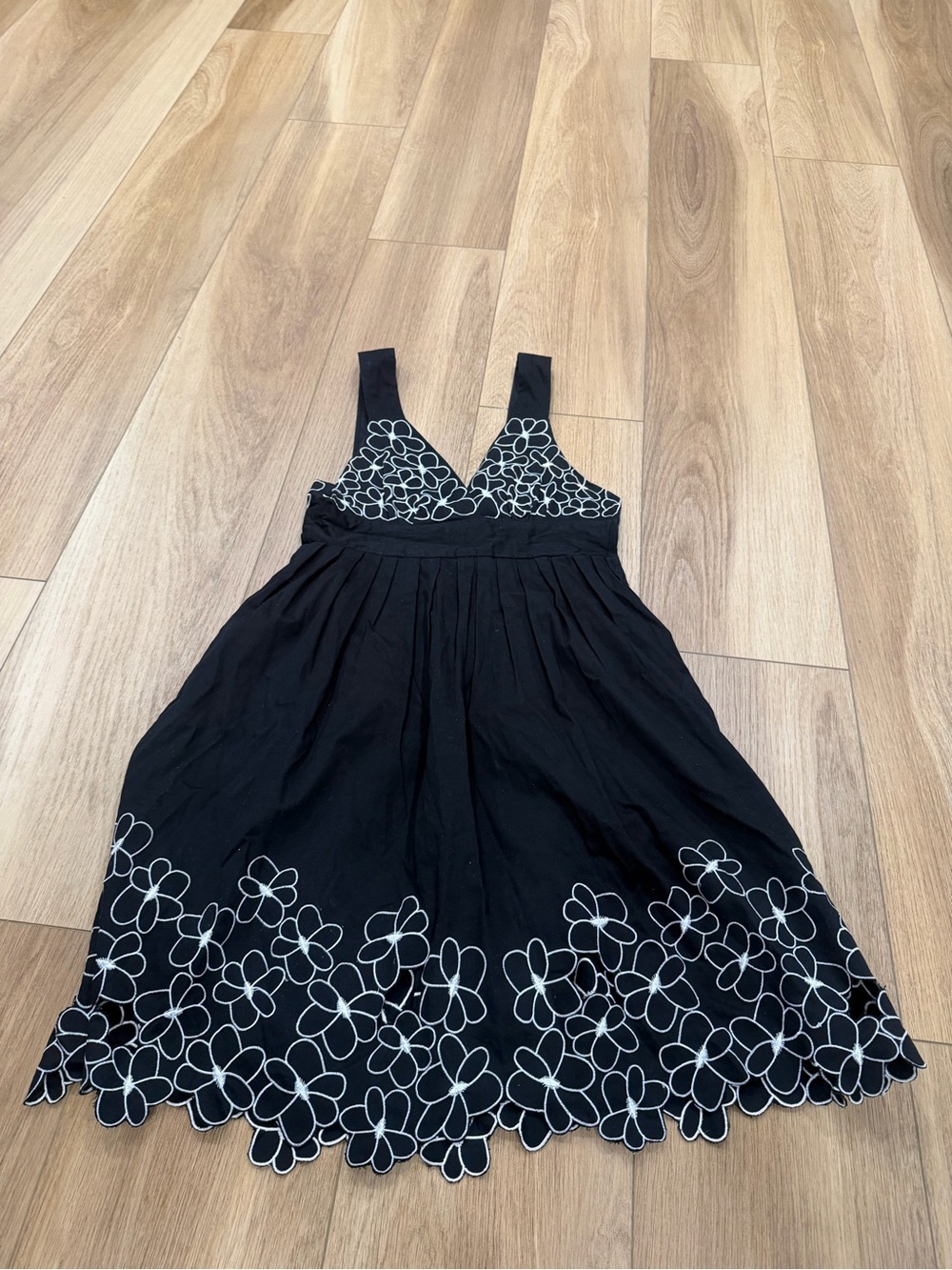 Y2K Charlotte Russe Black Floral Appliqué women’s dress